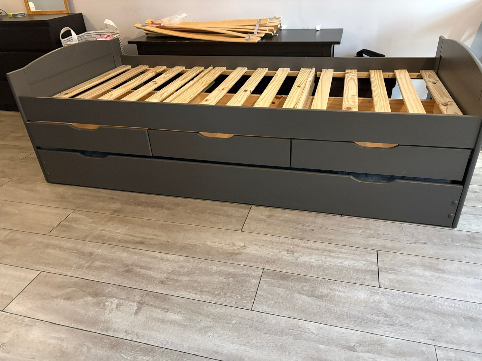 Mooi bed voor kids net jaartje oud, Verstelbaar, Ophalen of Verzenden, Zo goed als nieuw, 200 cm