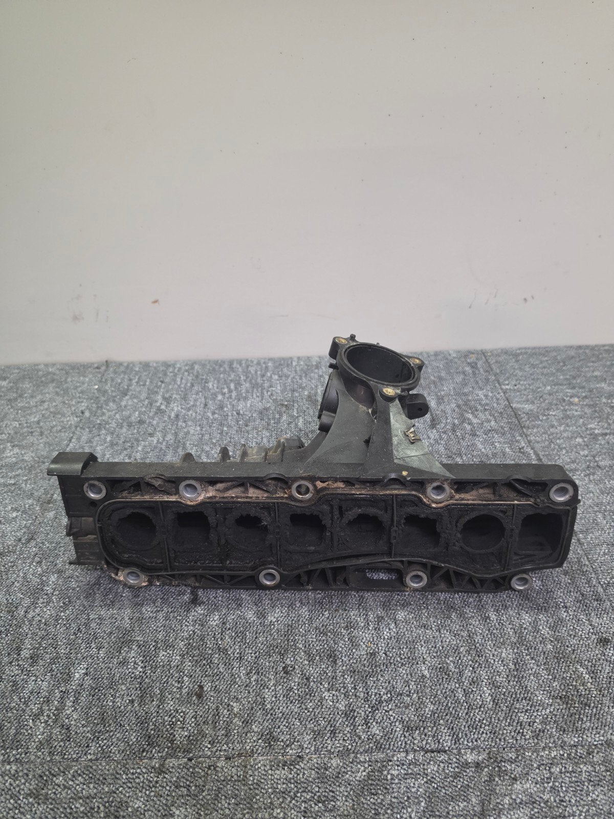 Volkswagen Inlaatspruitstuk 03L129711P, Ophalen