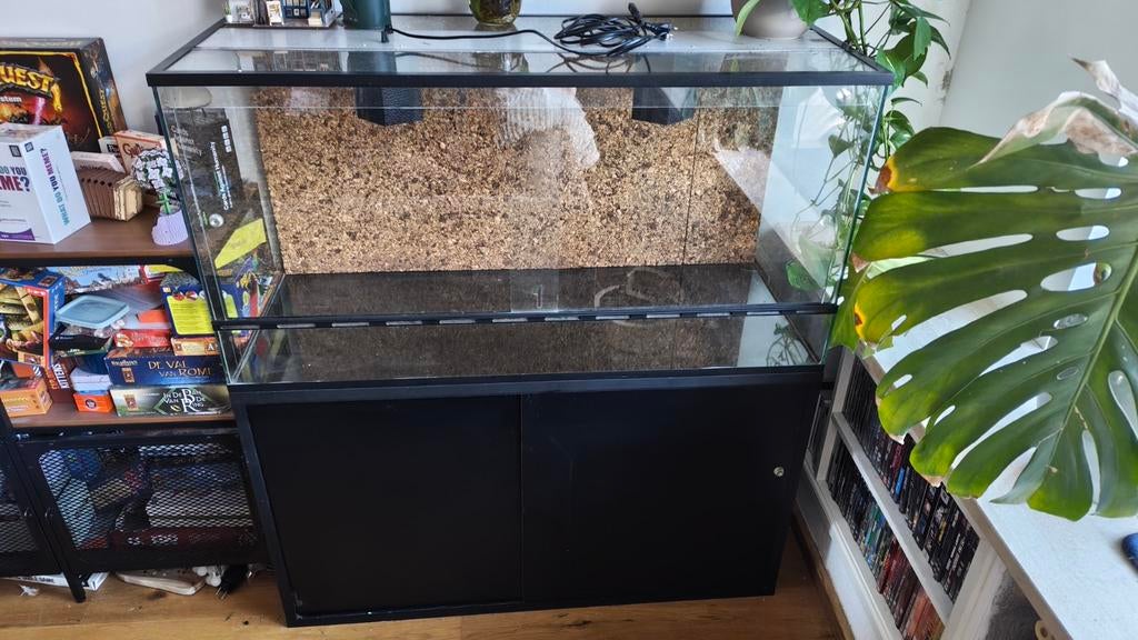 Terrarium met kast en toebehoren, Ophalen, 100 tot 150 cm, Minder dan 100 cm