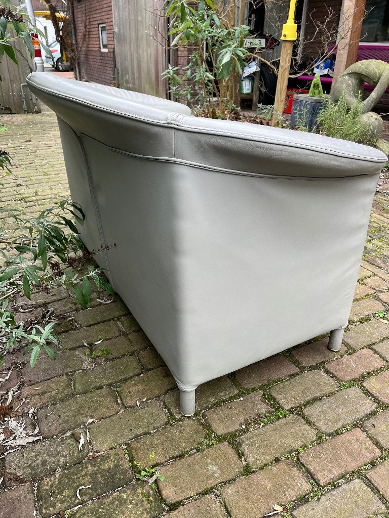Wittmann Aulia 2-zitsbankje grijs leer compact, Huis en Inrichting, Banken | Bankstellen, Gebruikt, Tweepersoons, 75 tot 100 cm