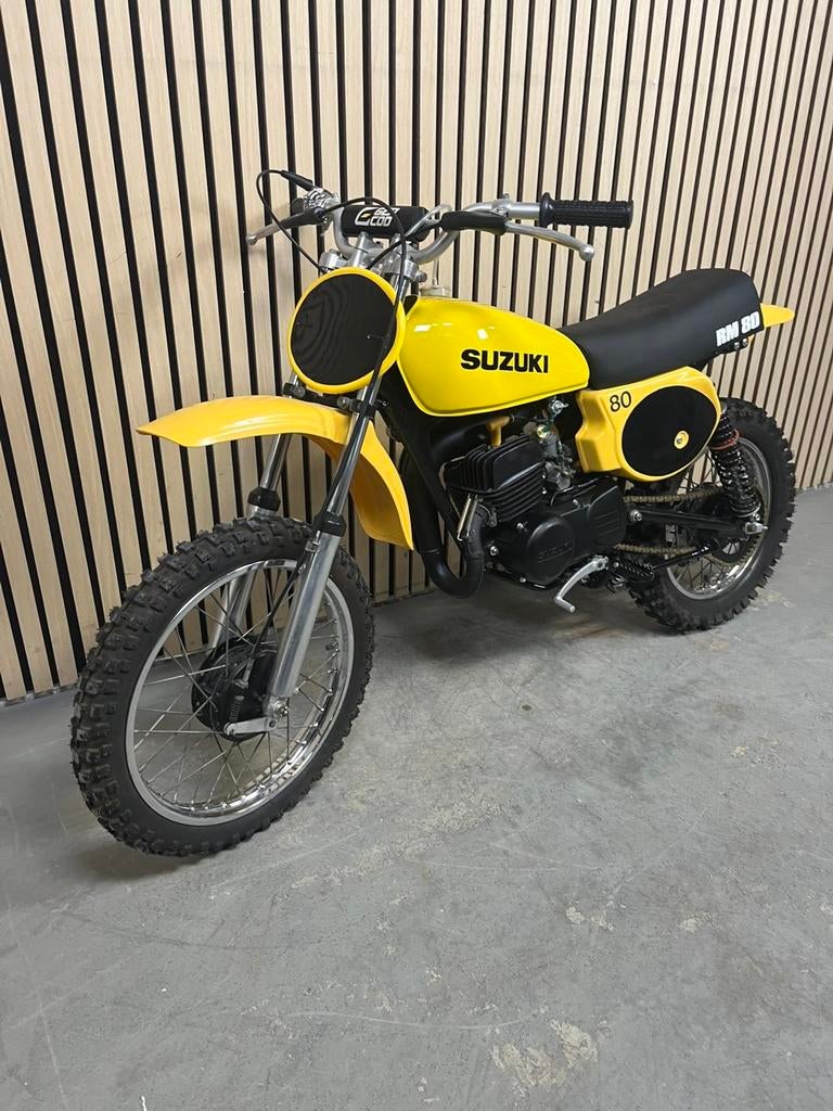 Suzuki RM80 – 1978 | Zeer zeldzaam | Showroomconditie, Fietsen en Brommers, Brommers | Crossbrommers, Ophalen, Zo goed als nieuw