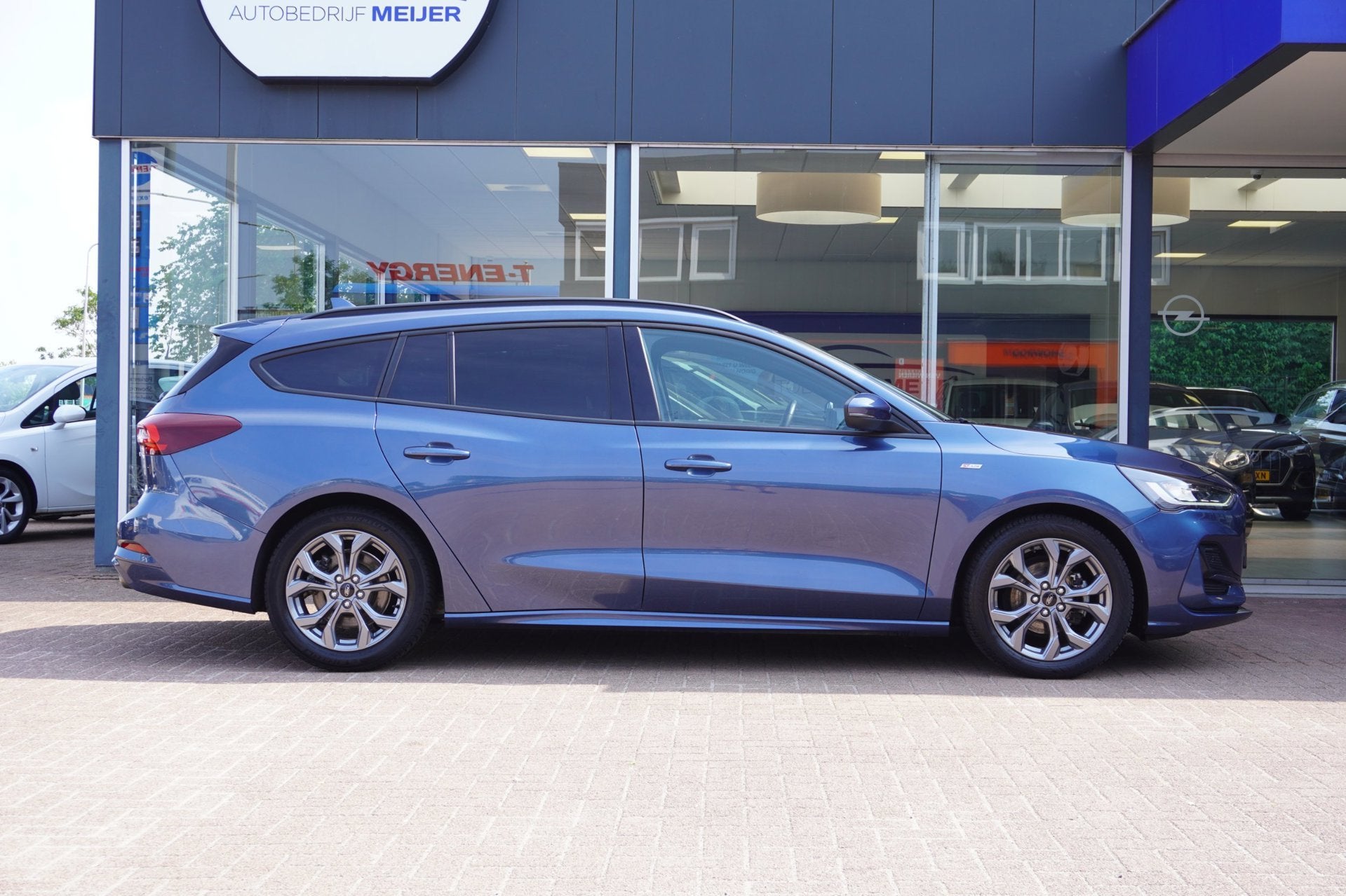 Ford Focus Wagon 1.0 EcoBoost Hybrid ST Line Airco | Navigat, Gebruikt, Blauw, Origineel Nederlands, Handgeschakeld