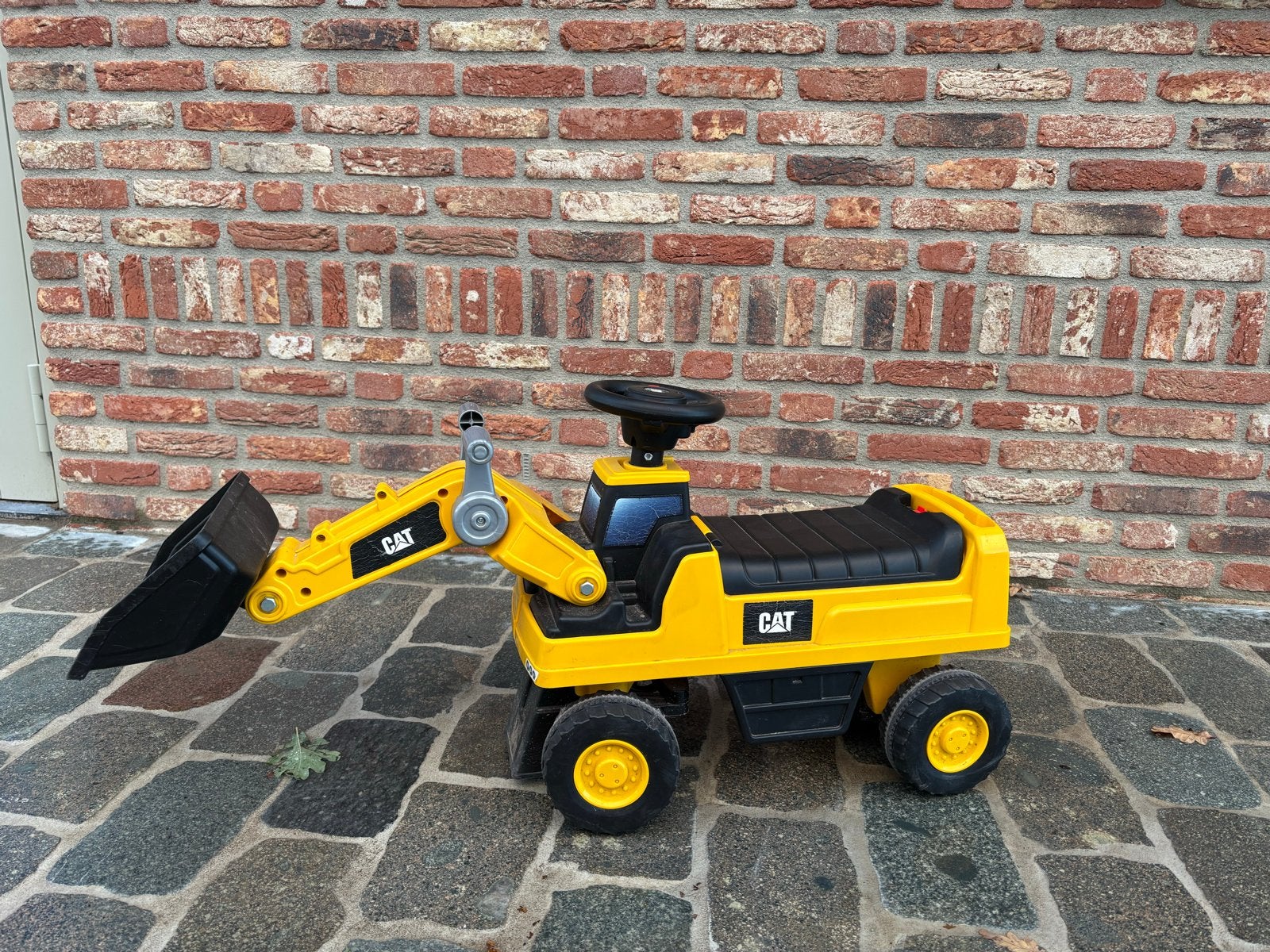 COSTWAY Graafmachine loopauto met toeter en opbergruimte, Ophalen, Zo goed als nieuw, Loopvoertuig
