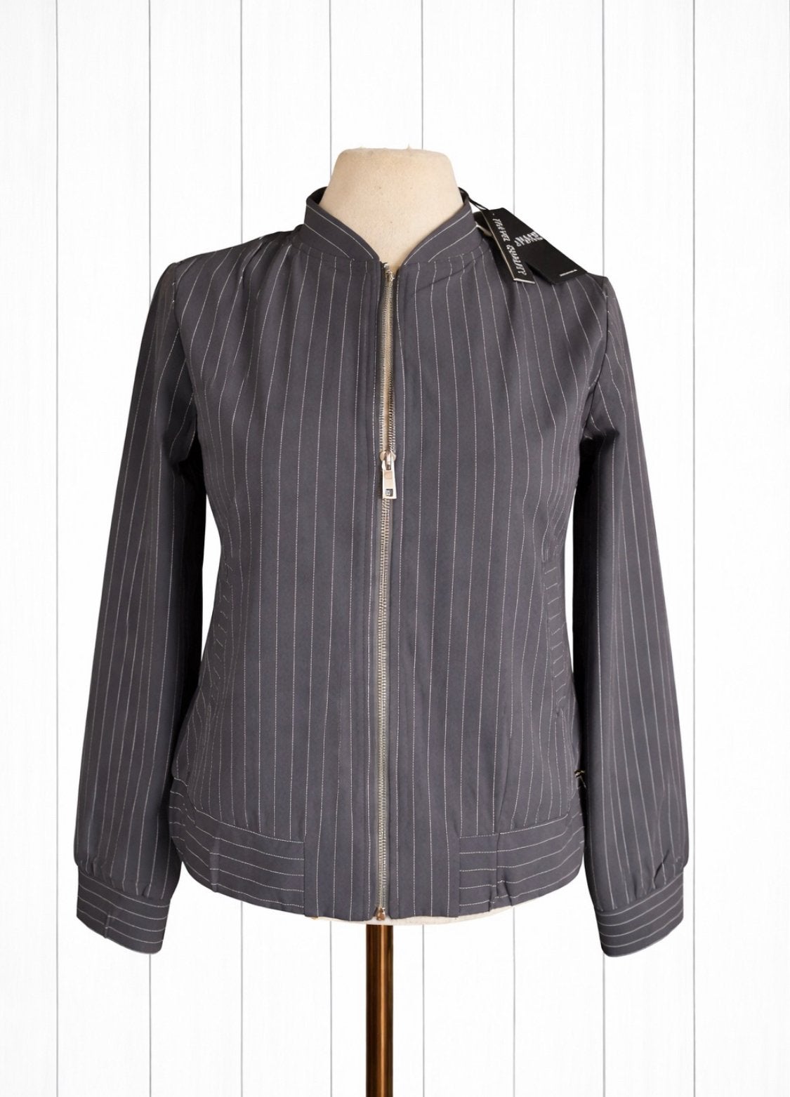 Mi Piace travelstof bomber jasje Maat: S grey pin/ white, Verzenden, Nieuw, Maat 36 (S), Grijs