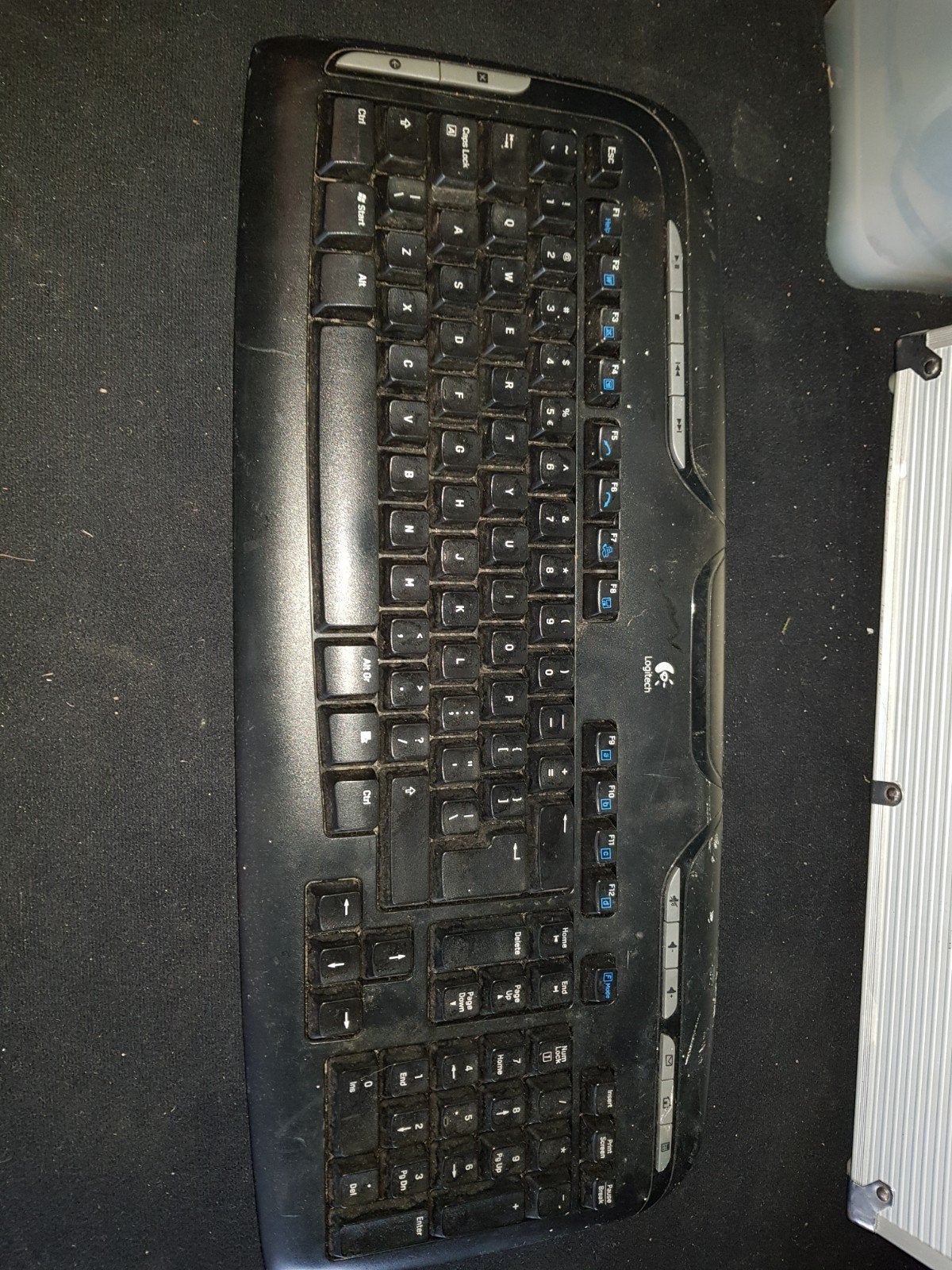 Logitech Cordless Desktop EX110 Toetsenbord - Gebruikt, Computers en Software, Toetsenborden, Gebruikt, Qwerty, Draadloos, Multimediatoetsen