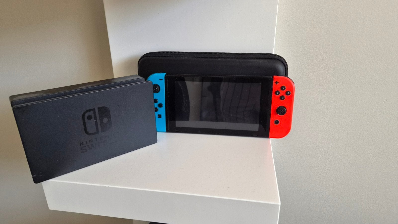 Nintendo Switch met Dock en Joy-Cons (Blauw/Rood), Ophalen, Gebruikt, Met 2 controllers, Switch Original