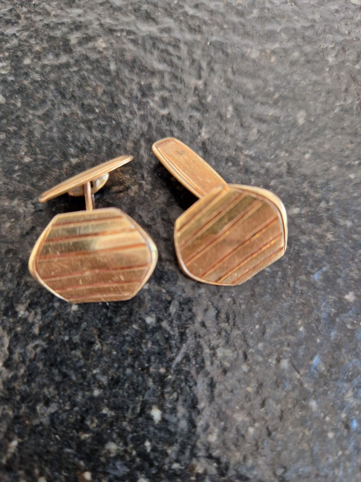 Doublé manchetknopen met streepmotief, Sieraden, Tassen en Uiterlijk, Manchetknopen, Ophalen of Verzenden, Gebruikt, Overige materialen
