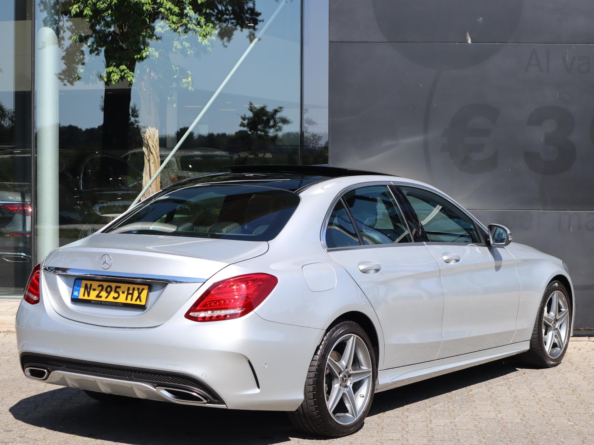 Mercedes-Benz C-klasse 200 Sport Edition l Panoramadak l Sto, 12 maanden, 184 pk, Sedan, 17 km/l