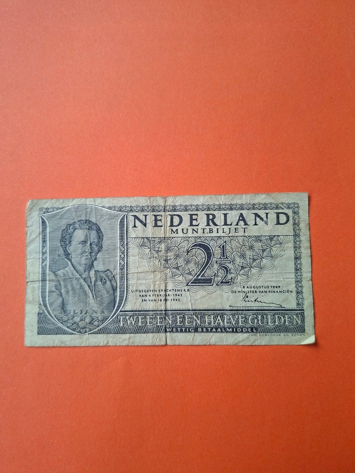 2,5 gulden Juliana uit 1949 in ZF
Serie nummer 2 YJ 039961
P, Ophalen of Verzenden, 2½ gulden, Los biljet