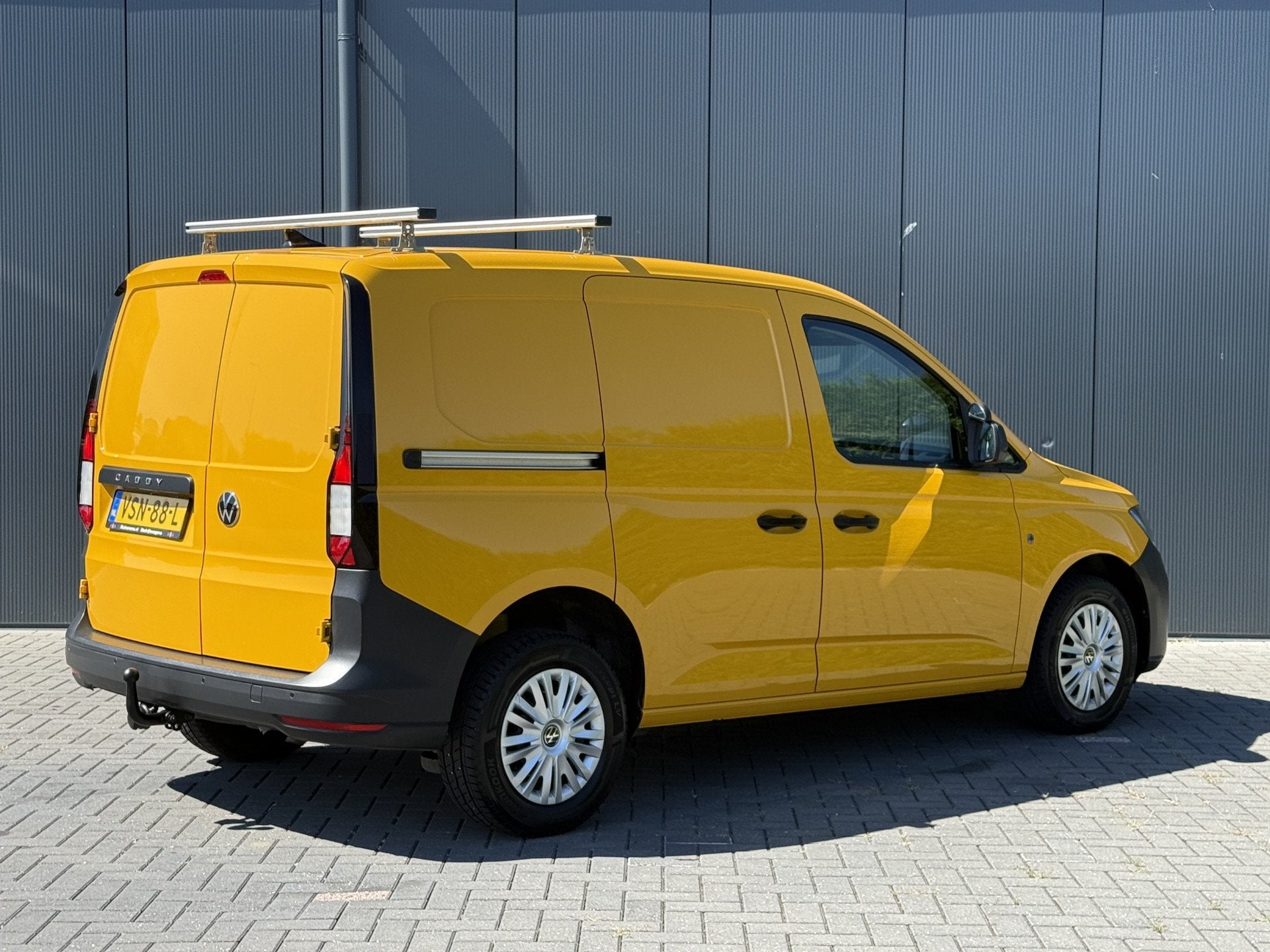 Volkswagen Caddy Cargo 2.0 TDI / L1H1 / 1e EIG / AIRCO / CRU, Voorwielaandrijving, Gebruikt, Euro 6, 4 cilinders