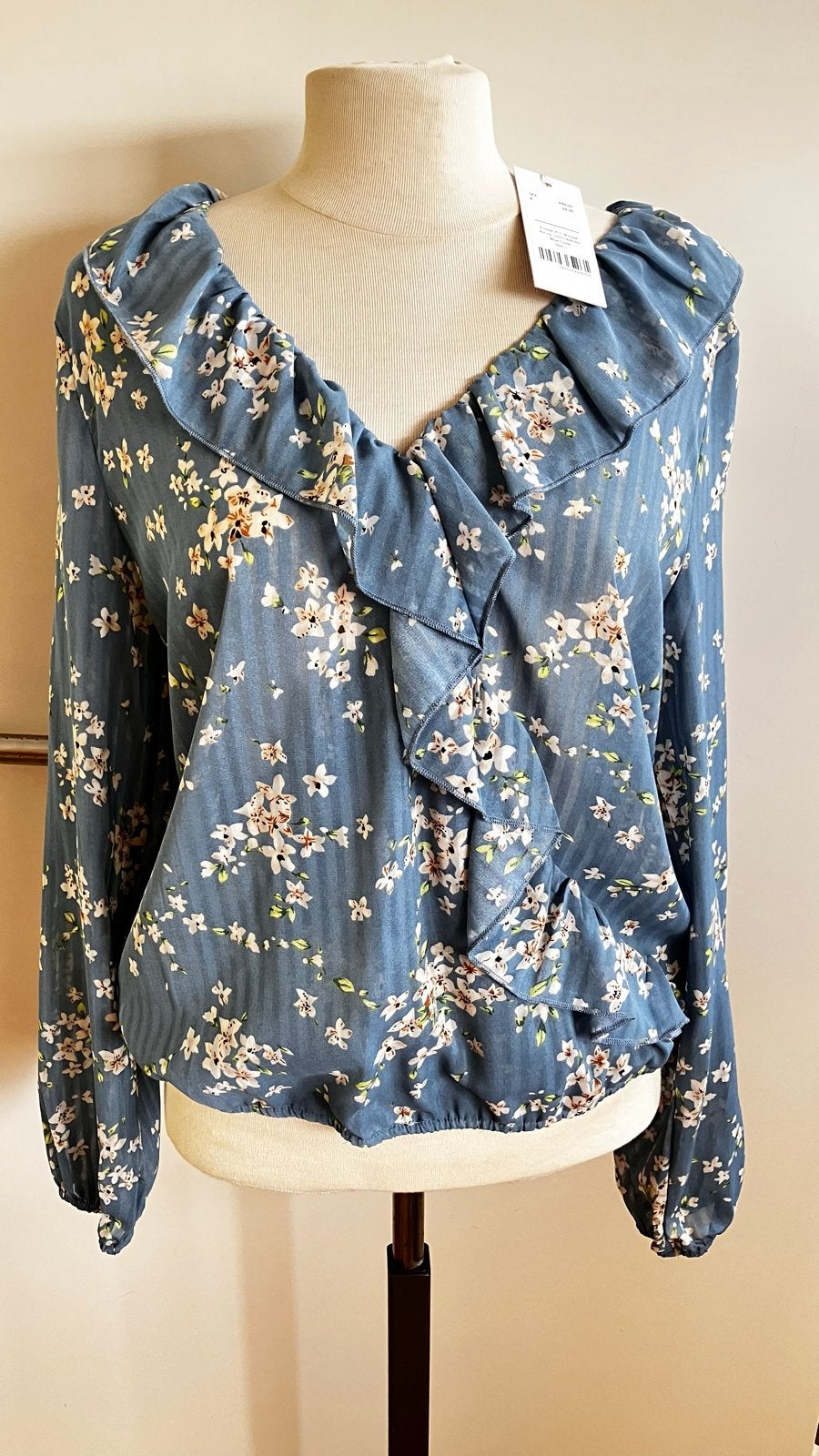 Nieuwe Rut & Circle Flower Frill Blouse, mt L(past ook M), Ophalen of Verzenden, Nieuw, Maat 42/44 (L), Blauw