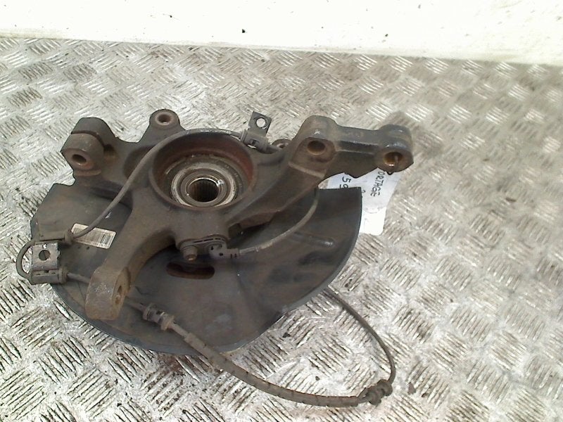 Fusee Rechts Voor Kia Sportage (SL) (2010-06/2016-02), Info@kia.de, Kia Deutschland GmbH, Gebruikt, Theodor-Heuss-Allee 11, Frankfurt am Main 60486, , Duitsland