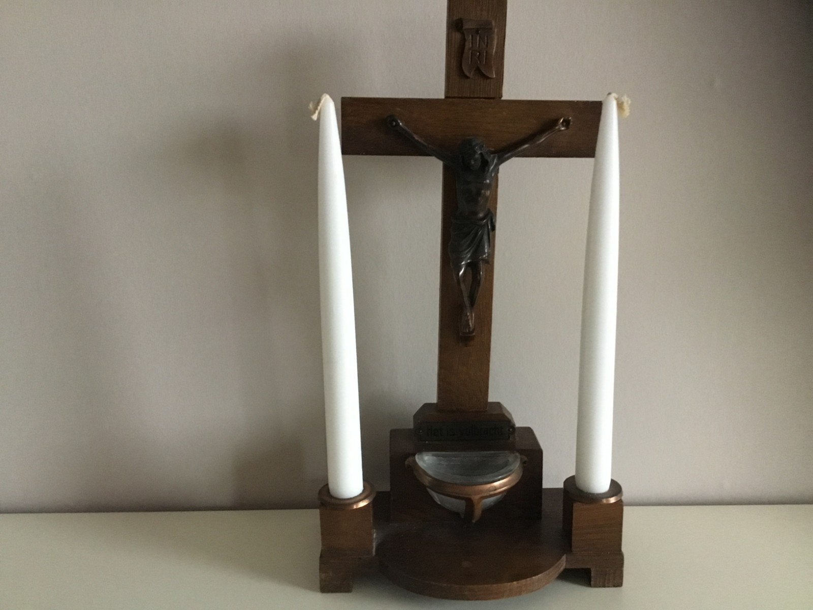 Antiek crucifix met kaarsen, Antiek en Kunst, Antiek | Religie, Ophalen of Verzenden
