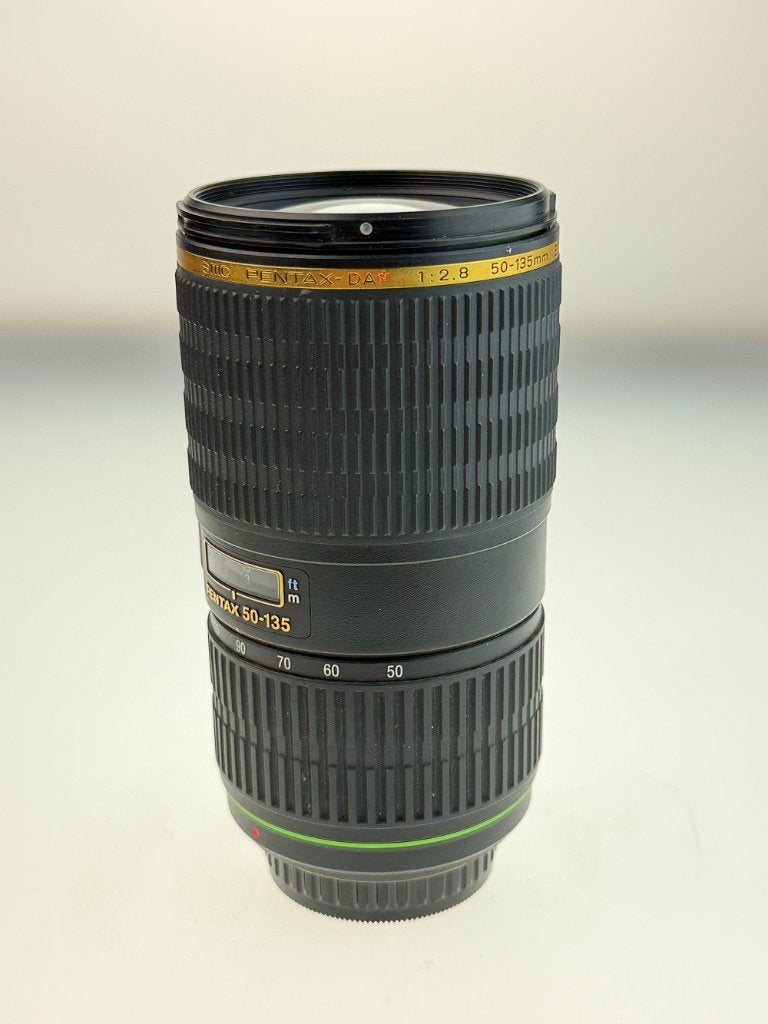 Zoomlens Pentax SMC DA 50-135mm F/2.8, Audio, Tv en Foto, Ophalen, Handmatige focus, Zo goed als nieuw, Pentax K-mount