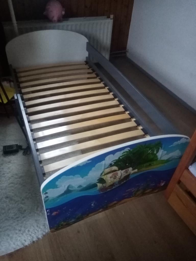 Kinderbed, bed kinderen, jongens bed, piraten bed, Ophalen, 85 tot 100 cm, Zo goed als nieuw, Lattenbodem