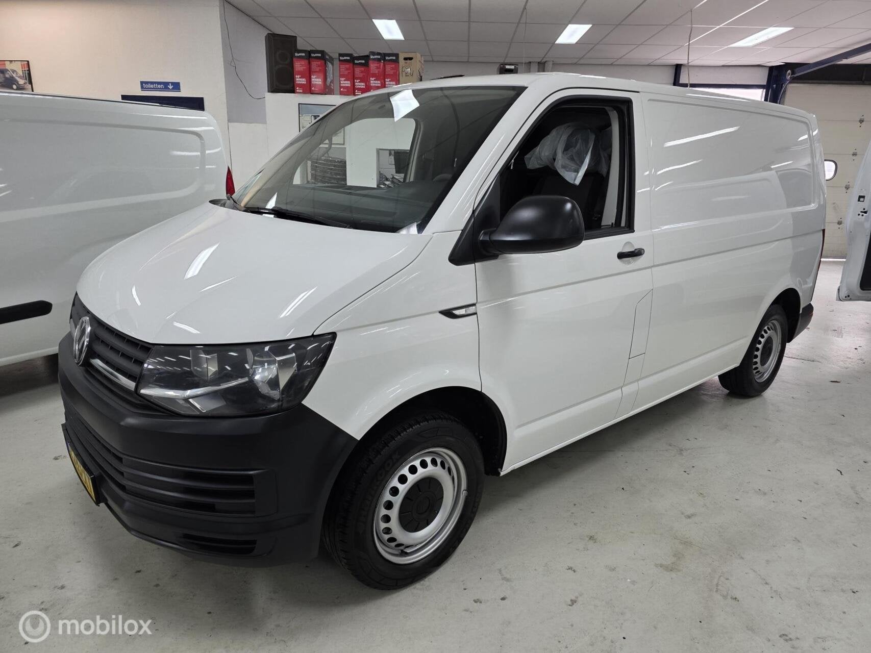 Volkswagen Transporter 2.0 TDI L1H1 Airco Cruise Navi!, Gebruikt, Euro 6, 4 cilinders, Volkswagen