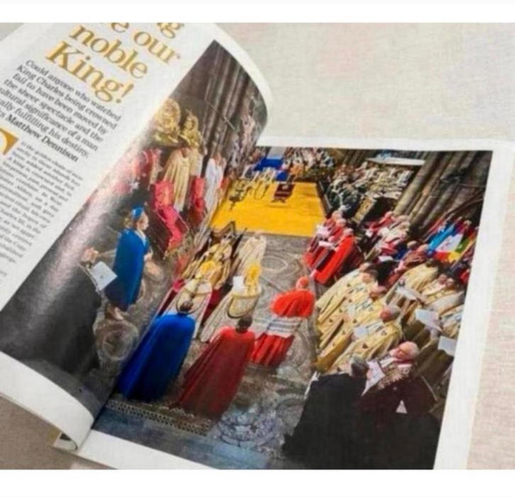 Country Life Magazine - THE KING'S CORONATION kroning koning, Verzamelen, Nieuw, Ophalen of Verzenden, H, H
