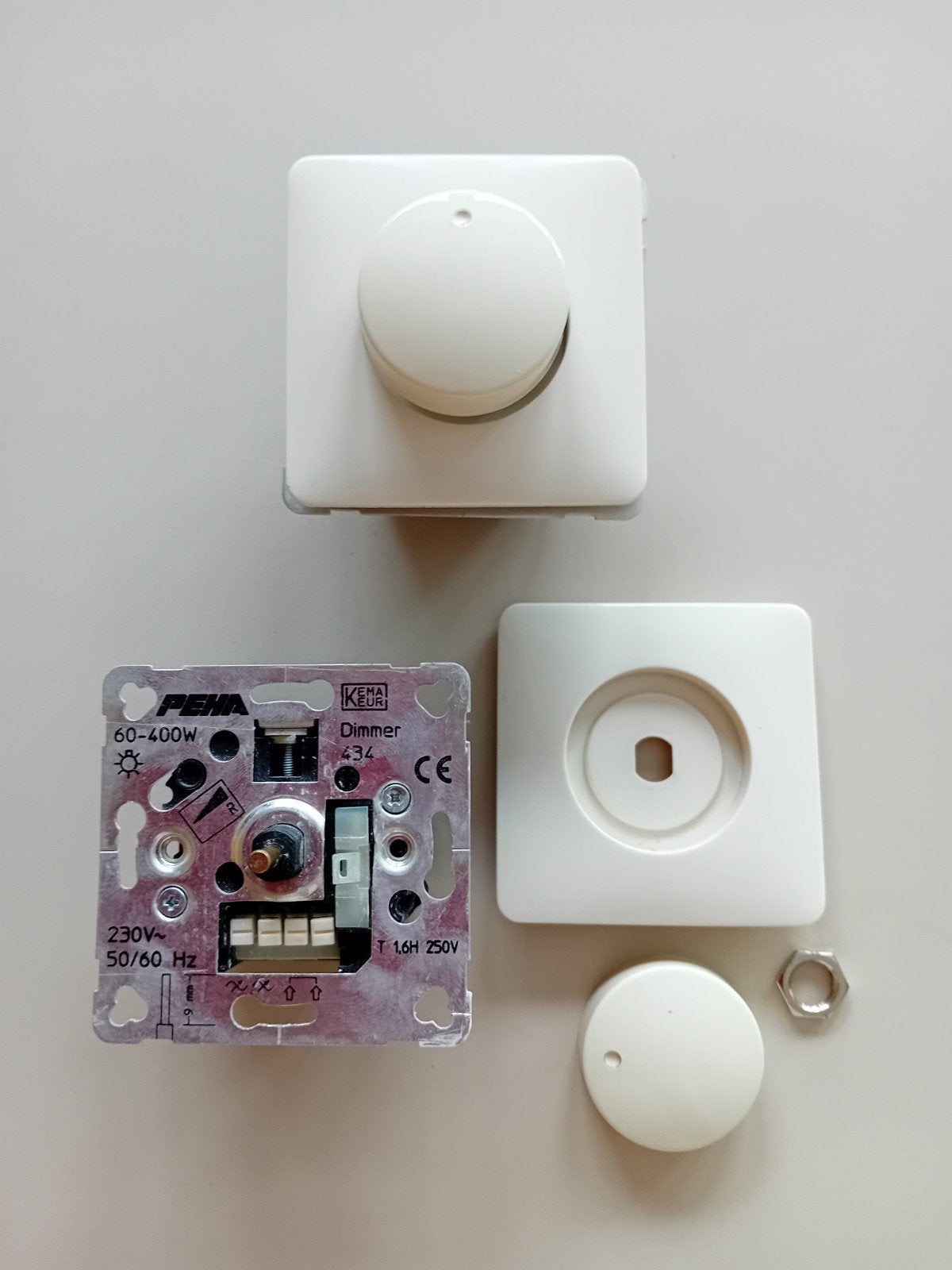 2 stuks PEHA Dimmer 434 - 60-400W, 230V~, 50/60Hz, Doe-het-zelf en Verbouw, Elektra en Kabels, Overige typen, Ophalen