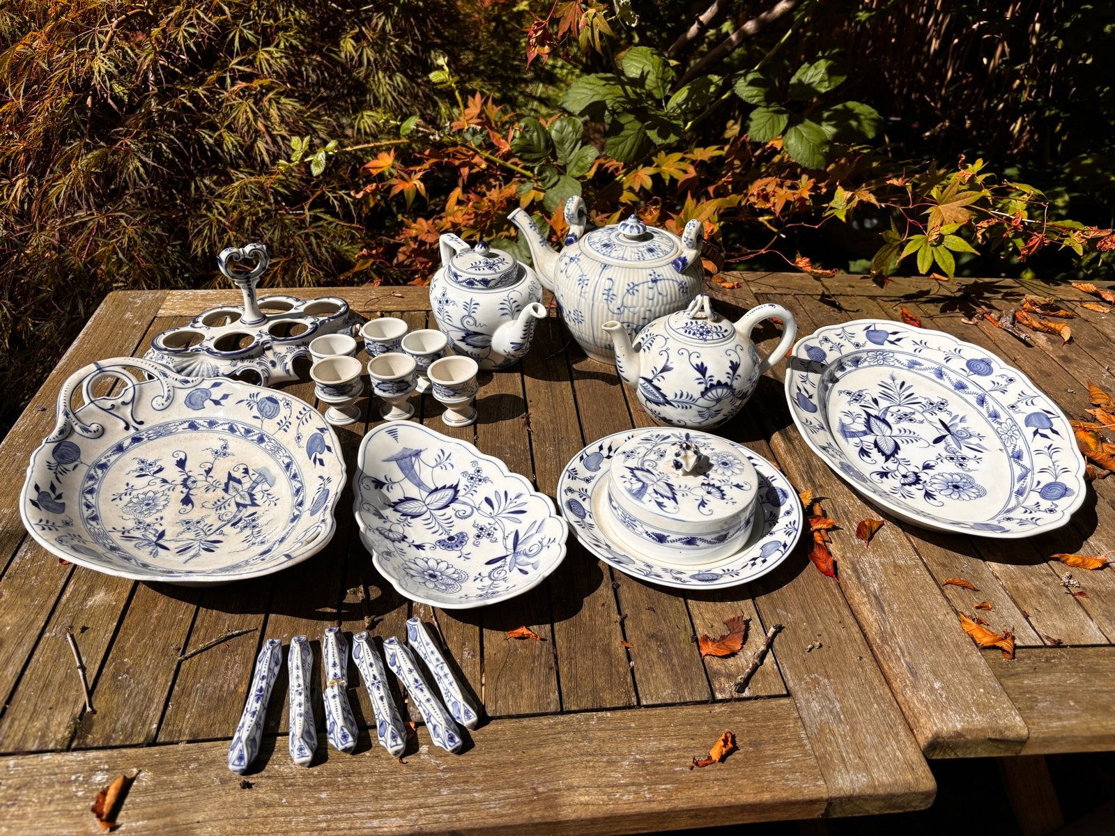 Zwiebelmuster, ca 70 Louis Regout Maastricht-delen, Antiek en Kunst, Ophalen