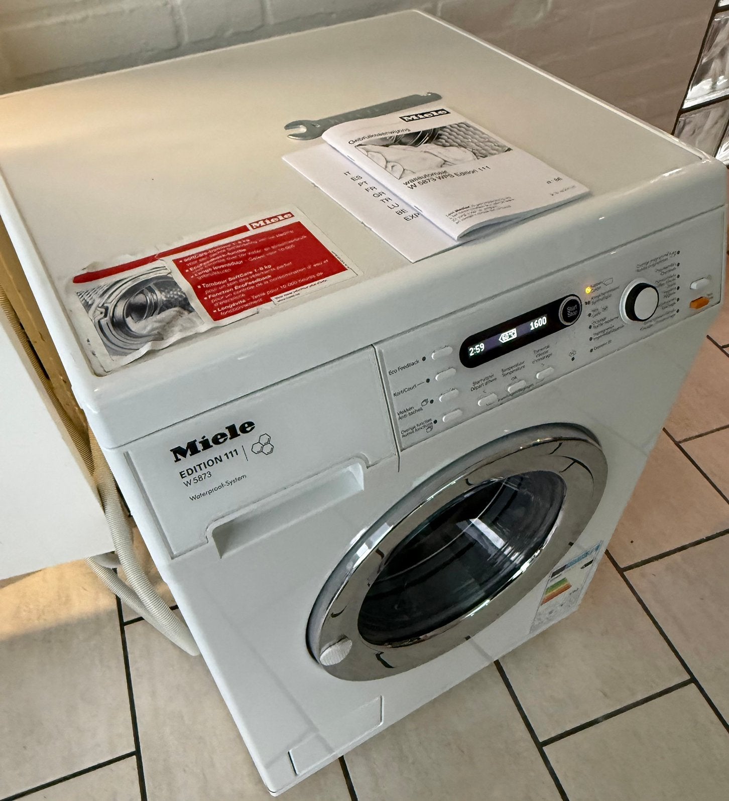 Foto 3 van Miele 8Kilo-1600toeren A+++ energieverbruik in topstaat