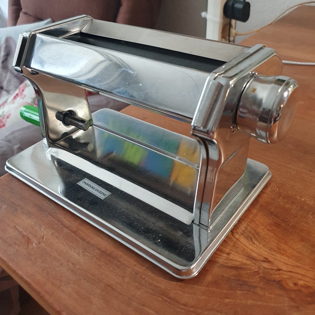 Deegmachine, klei pistool en wat gereedschap, Hobby en Vrije tijd, Overige Hobby en Vrije tijd, Ophalen, Gebruikt