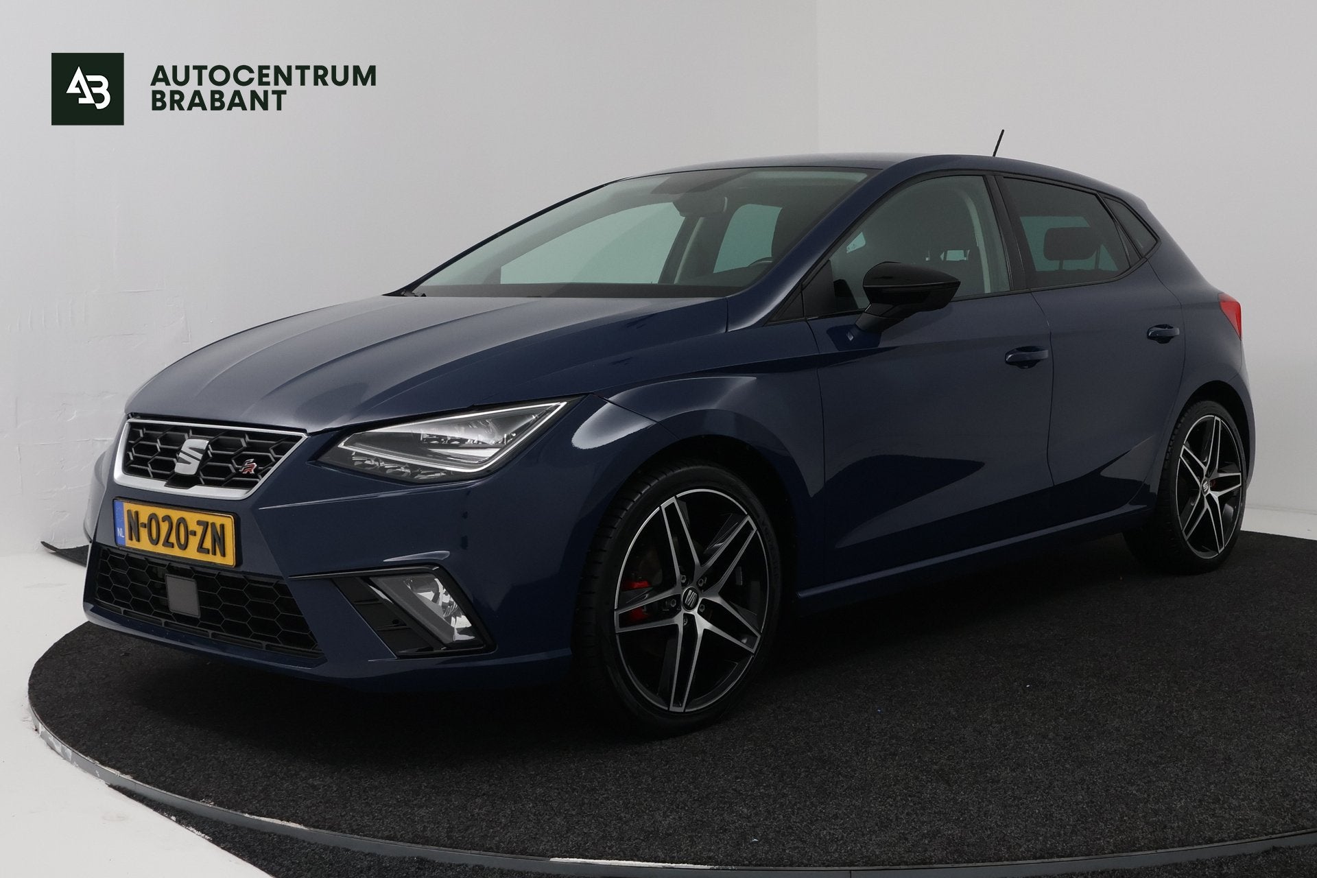SEAT Ibiza 1.0 TSI FR Business Intense (STOELVERWARMING, NAV, Stof, Blauw, 116 pk, Ibiza