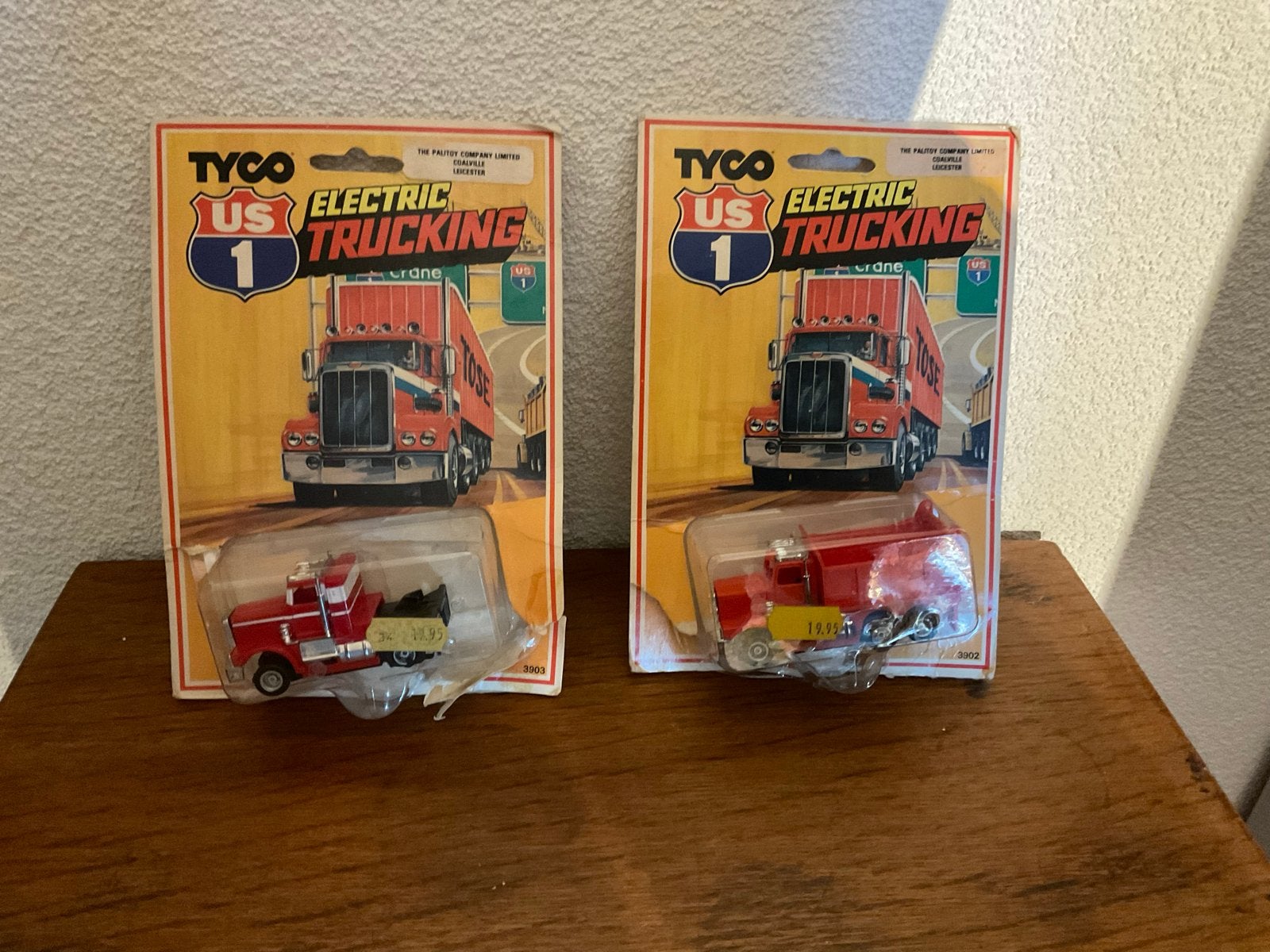 Tyco USA Electric Vintage Trucking - 2 Vrachtwagens, Ophalen of Verzenden, Nieuw