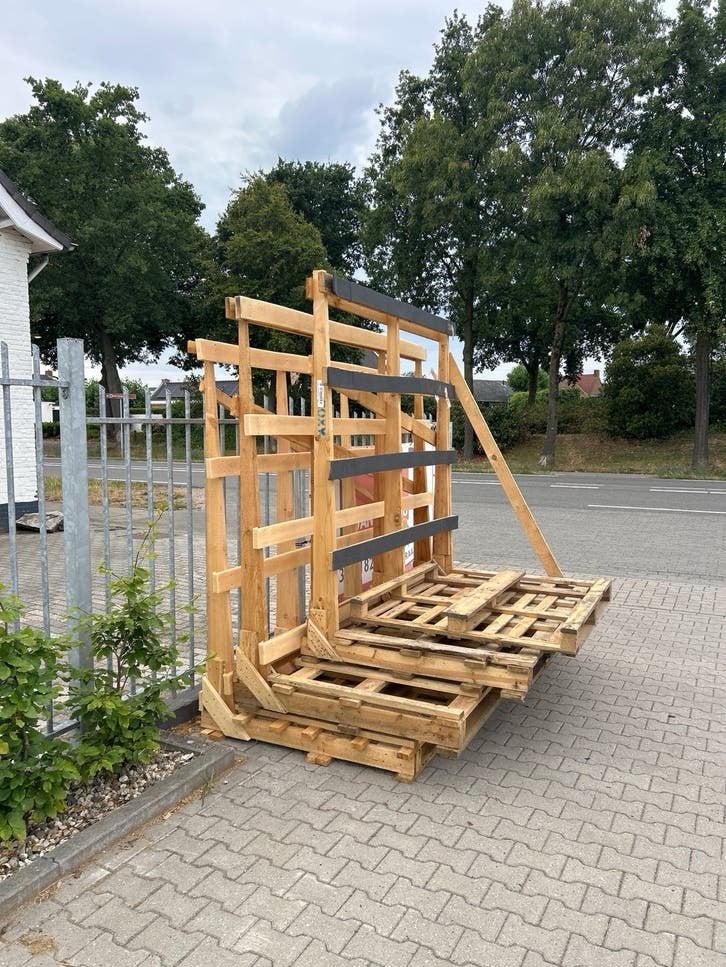 GRATIS Houten pallets/transport bokken. Brandhout, Ophalen, Gebruikt, 200 tot 250 cm, 50 mm of meer