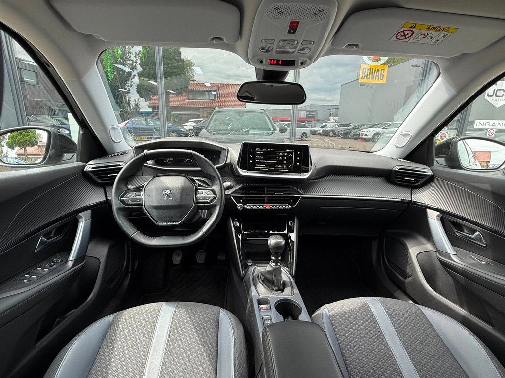 Peugeot 2008 1.2 PureTech Blue Lease Allure NAV/CAM/CARPLAY, Auto's, Peugeot, Voorwielaandrijving, Gebruikt, Euro 6, 1199 cc