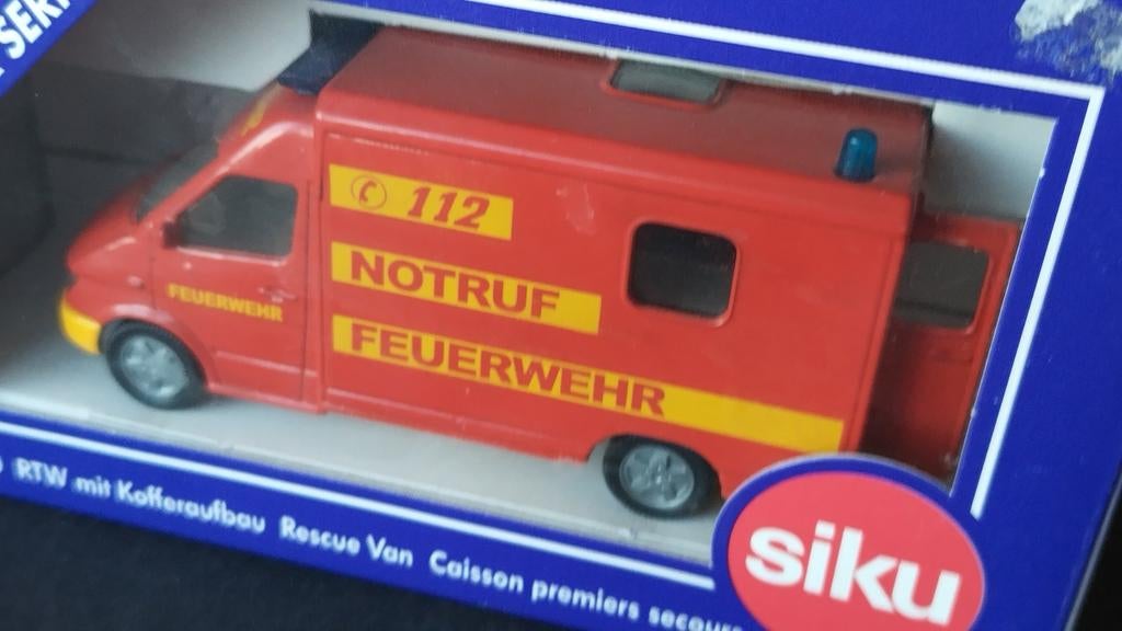 Mercedes Benz Sprinter Notruf ambulance Siku 2020 Pol, Hobby en Vrije tijd, Modelauto's | Overige schalen, Schlittenbacherstrasse 60 Lüdenscheid Germany