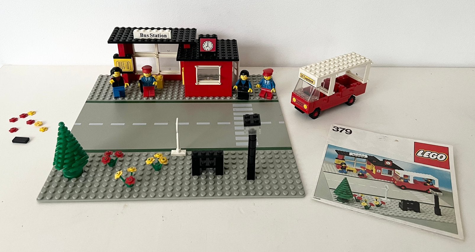 Lego 379 busstation uit 1979, Gebruikt, Lego, Compleet, Ophalen of Verzenden
