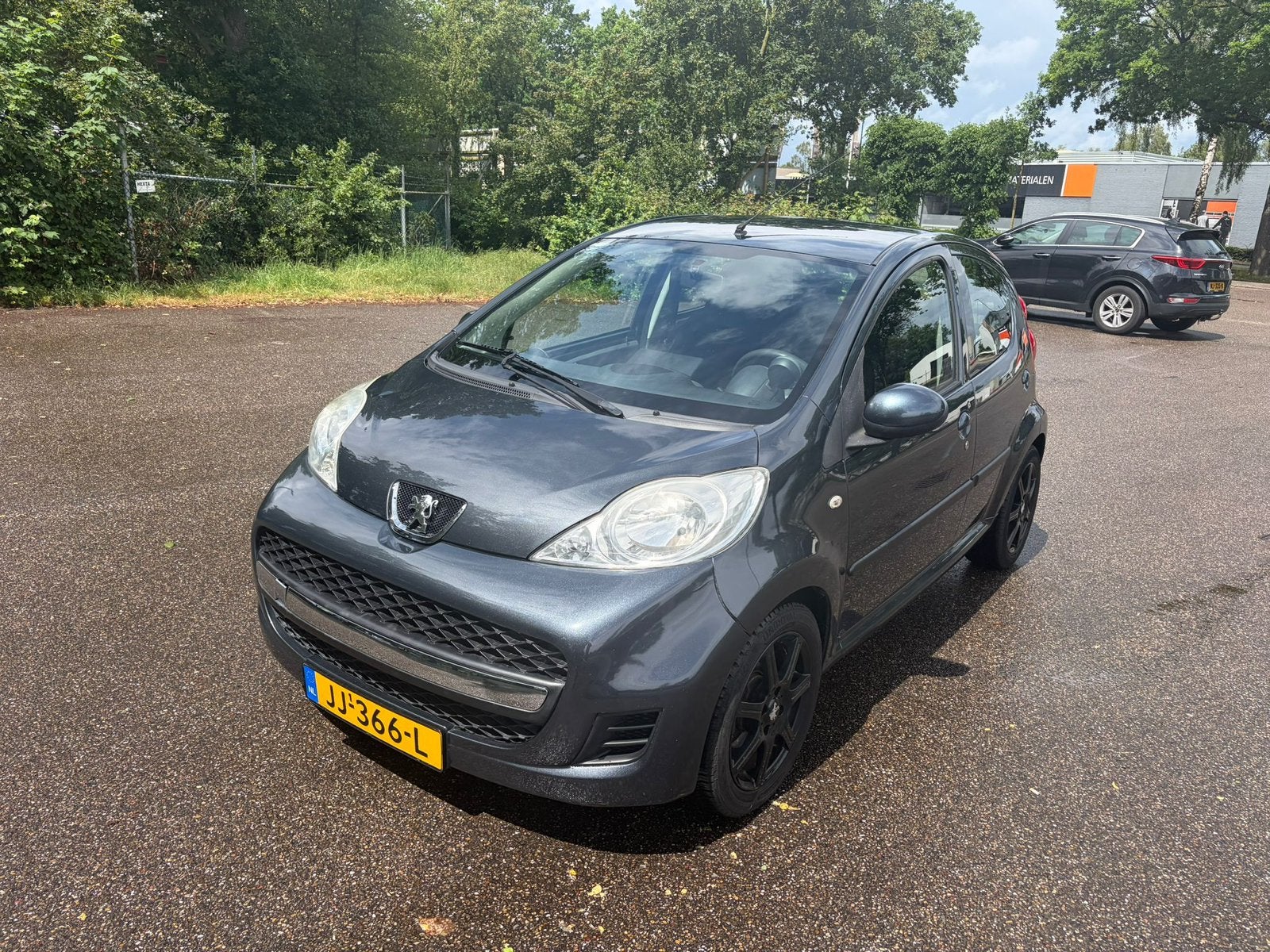 Peugeot 107 1.0 12V 5DR airco carplay, Auto's, Peugeot, Voorwielaandrijving, Euro 5, Stof, Zwart