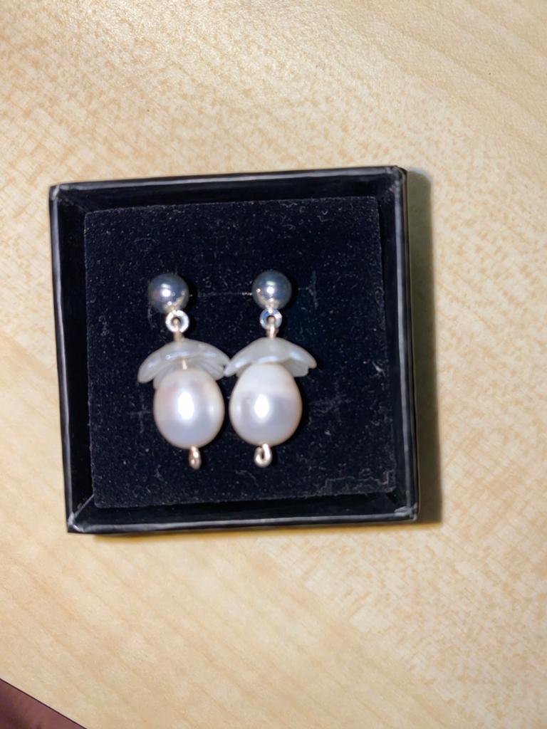 Elegante Witte Parel zilveren Oorbellen - Nieuw, Wit, Nieuw, Ophalen of Verzenden, Met edelsteen