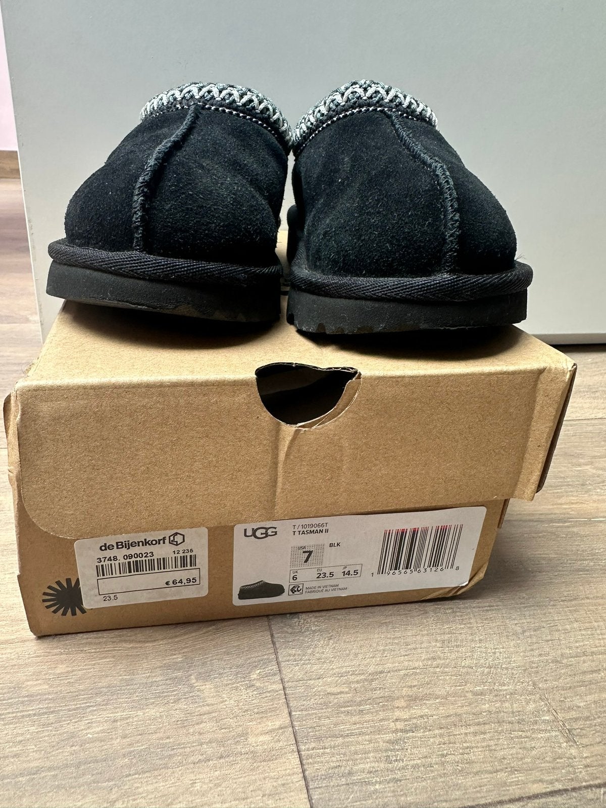 UGG maat 23,5, Kinderen en Baby's, Ophalen, Zo goed als nieuw, Meisje, Laarzen