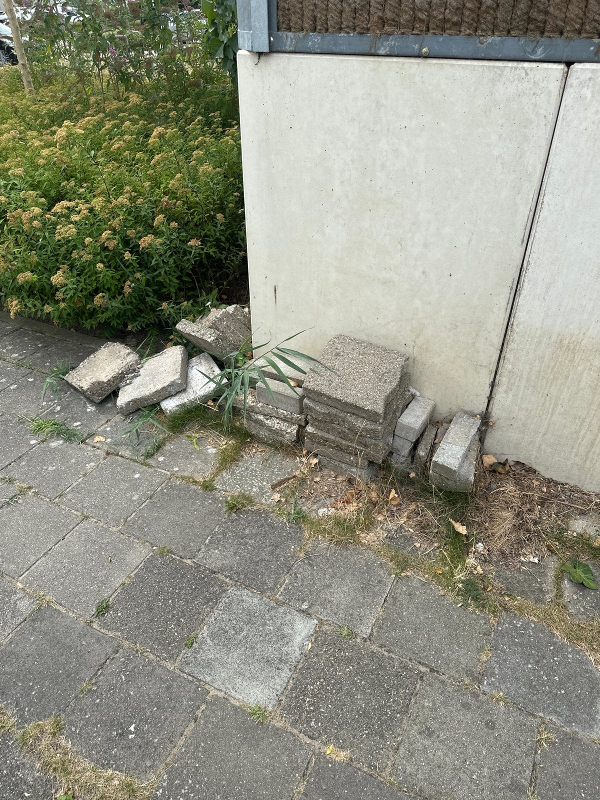 Gebruikte Tuintegels/Stenen voor Oprit of Pad, Tuin en Terras, Ophalen, Gebruikt, Minder dan 5 m², Beton