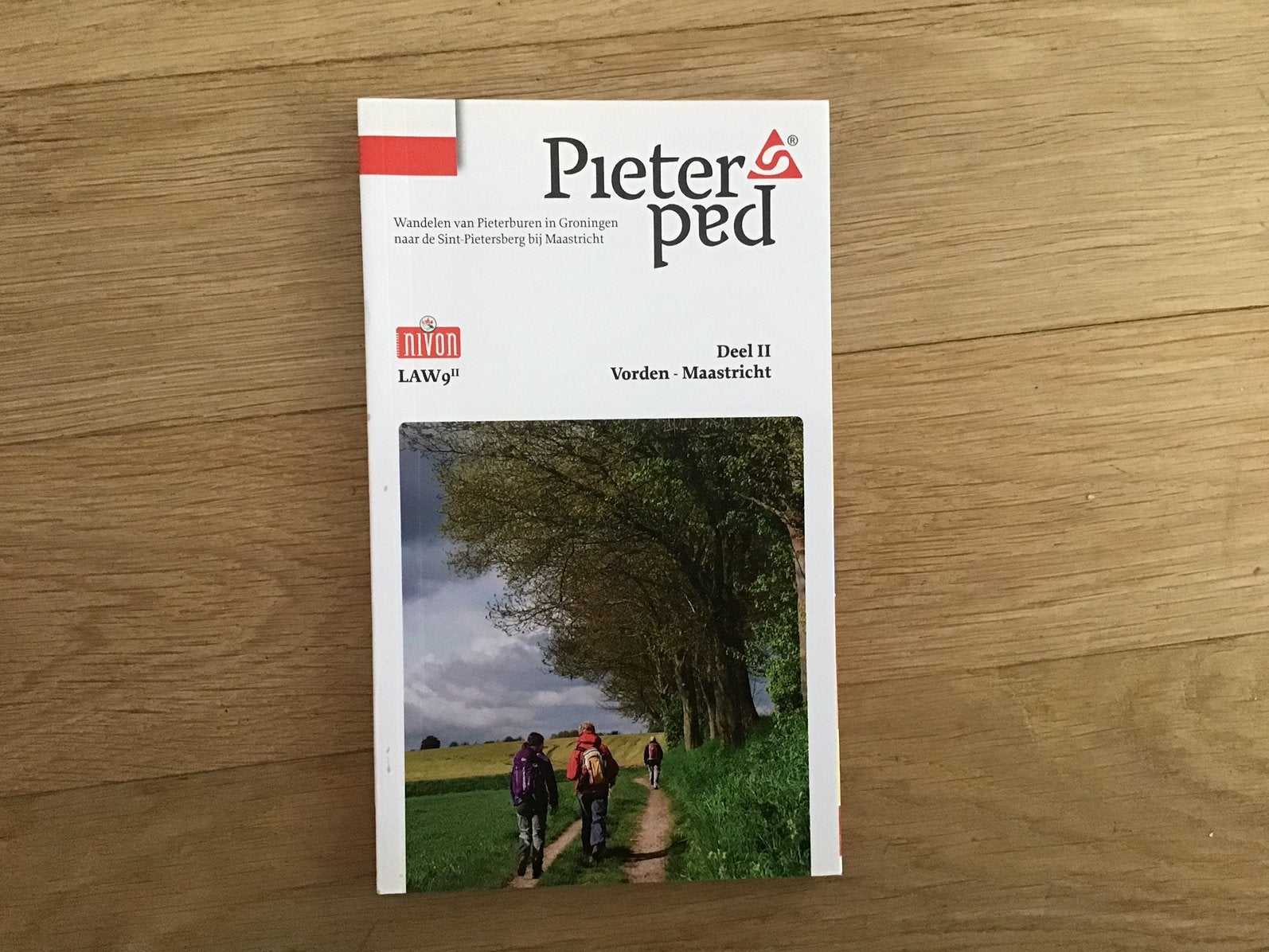 Pieterpad Deel 2 / Vorden - Maastricht.  Wandelgids., Ophalen of Verzenden, Zo goed als nieuw