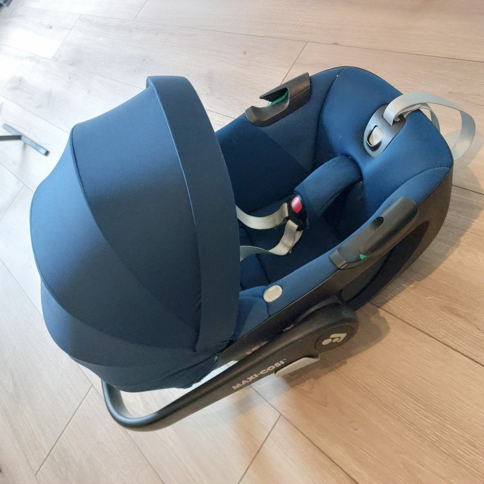 Maxi-Cosi Pebble 360, Ophalen, Autogordel of Isofix, Zijbescherming, Zo goed als nieuw