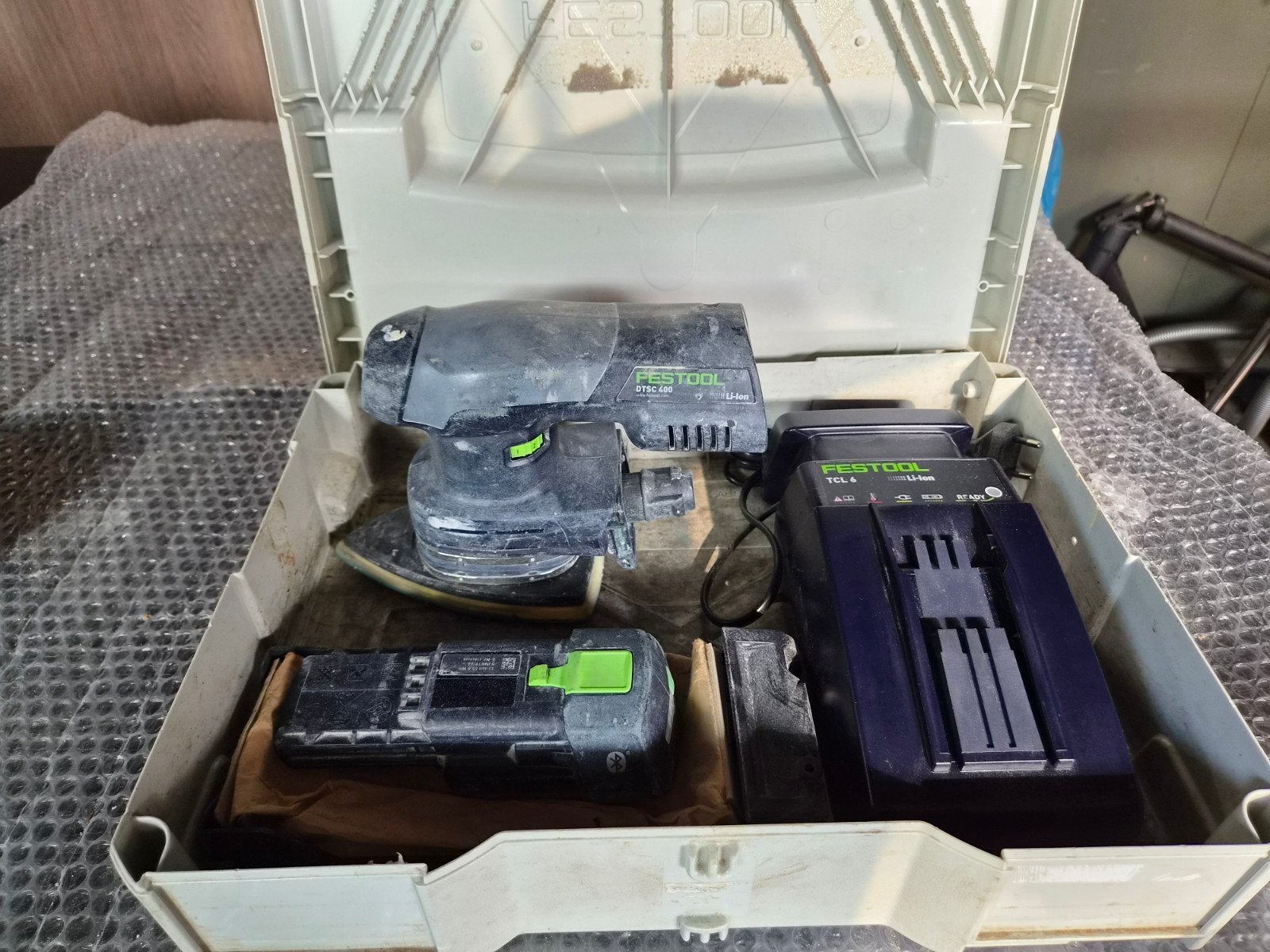Festool DTSC 400 3,0 I-Set Accu Deltaschuurmachine 18V 3.0Ah, Ophalen of Verzenden, Minder dan 600 watt