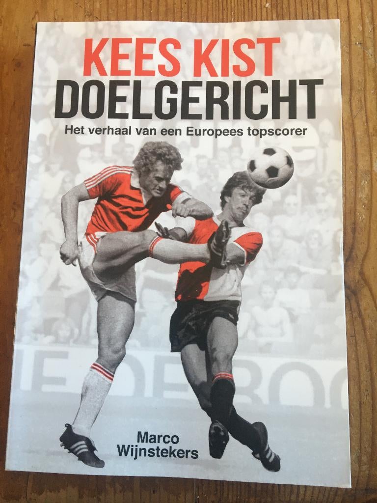 voetbalboek- Kees Kist- Doelgericht, Ophalen of Verzenden, Zo goed als nieuw, Balsport