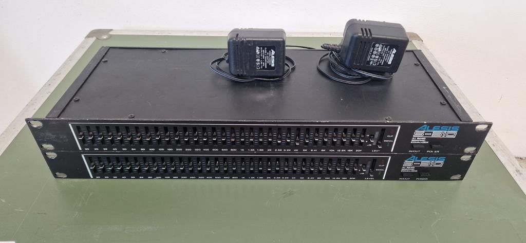 2x Alesis S-31Q equalizer 31 band, nette staat met voeding, Ophalen of Verzenden, Gebruikt, Equalizer