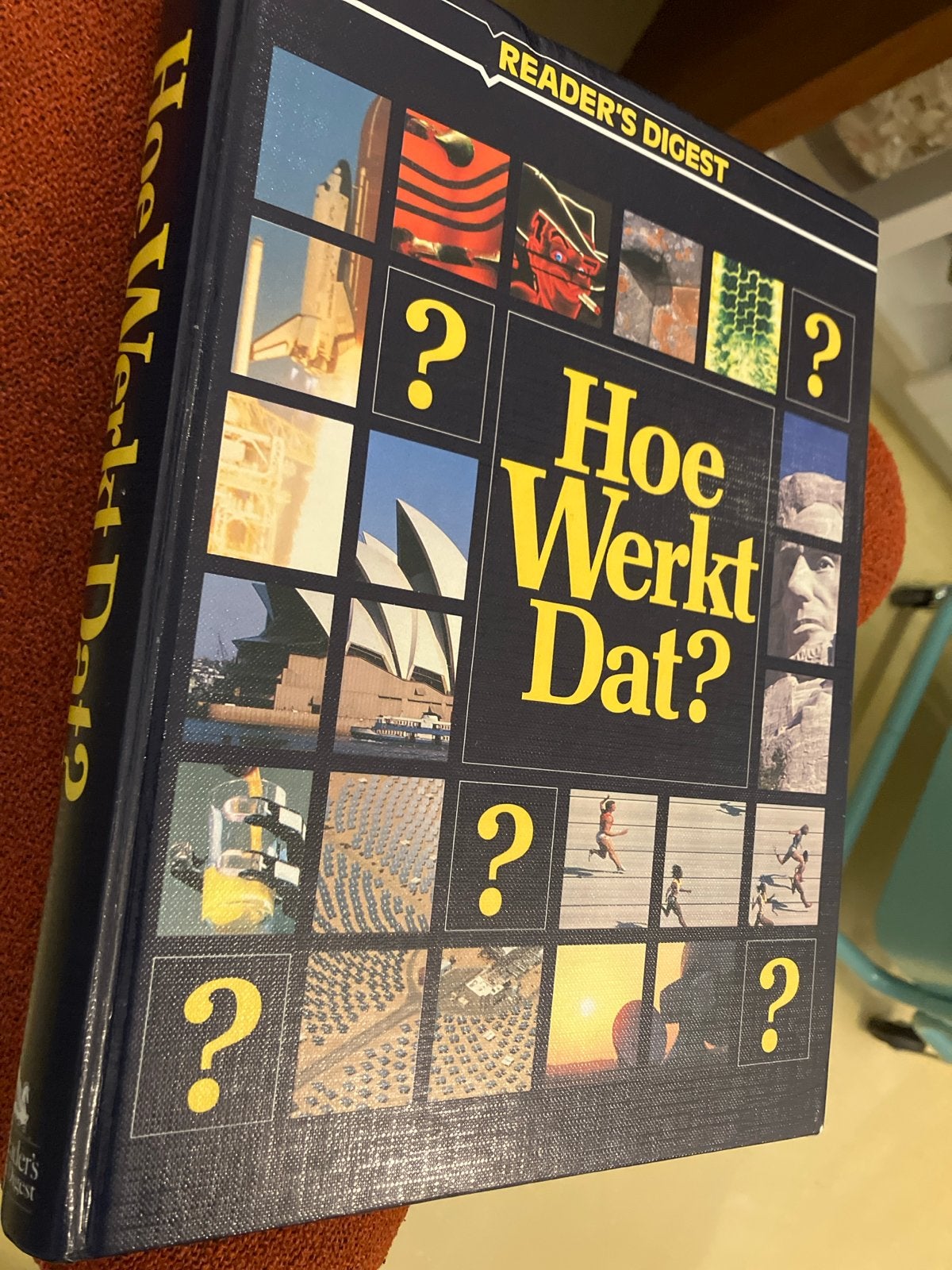 Reader's Digest: Hoe Werkt Dat? - Techniek & Wetenschap, Boeken, Ophalen of Verzenden, Gelezen, Overige onderwerpen