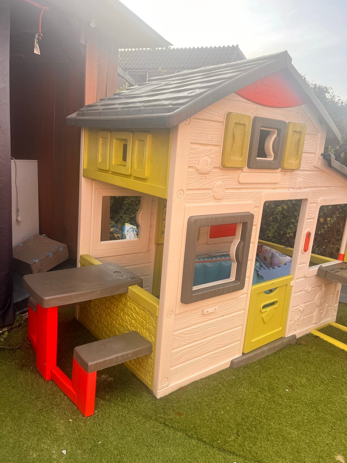 Smoby Friends House speelhuisje met picknicktafel, Ophalen, Gebruikt, Kunststof