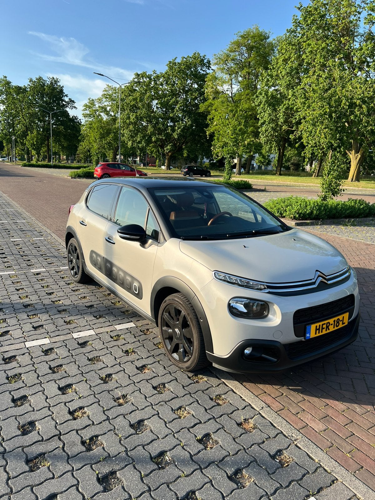Citroen C3 (SX/SW) 1.2 Vti 12V PureTech, Auto's, Citroën, Particulier, C3, Benzine, Hatchback, Handgeschakeld, Geïmporteerd, Zilver of Grijs