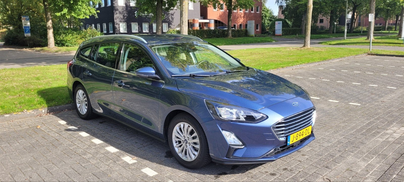Foto 4 van Ford Focus 1.0 Ecoboost 125pk 2020 Blauw