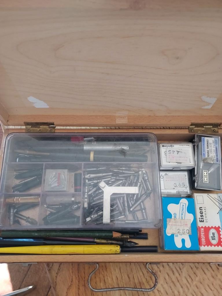 Kaligrafeerset: Pennen, Inkt, Glasvullingen & Rotringpennen, Ophalen of Verzenden, Gebruikt, Overige typen