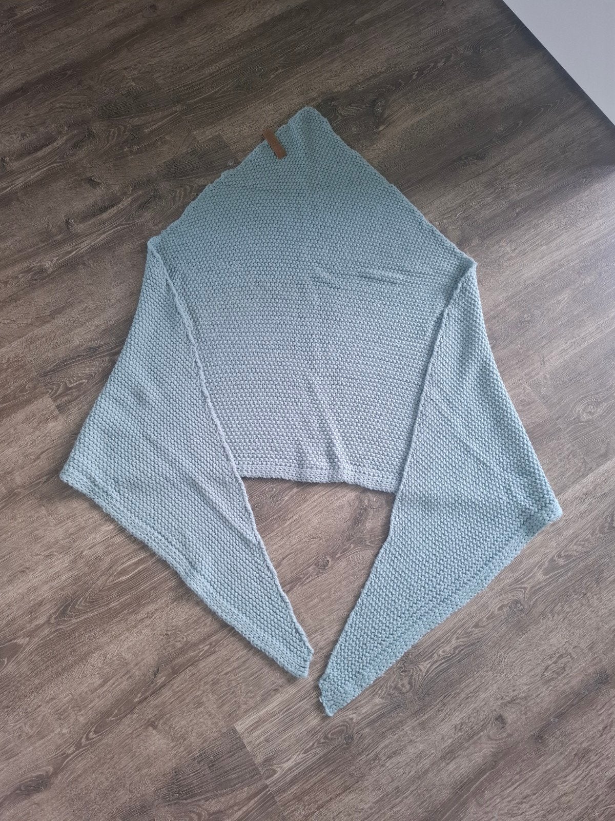 Grote driehoeksjaal mintgroen - Knit Factory, Knit Factory, Ophalen of Verzenden, Zo goed als nieuw, Sjaal