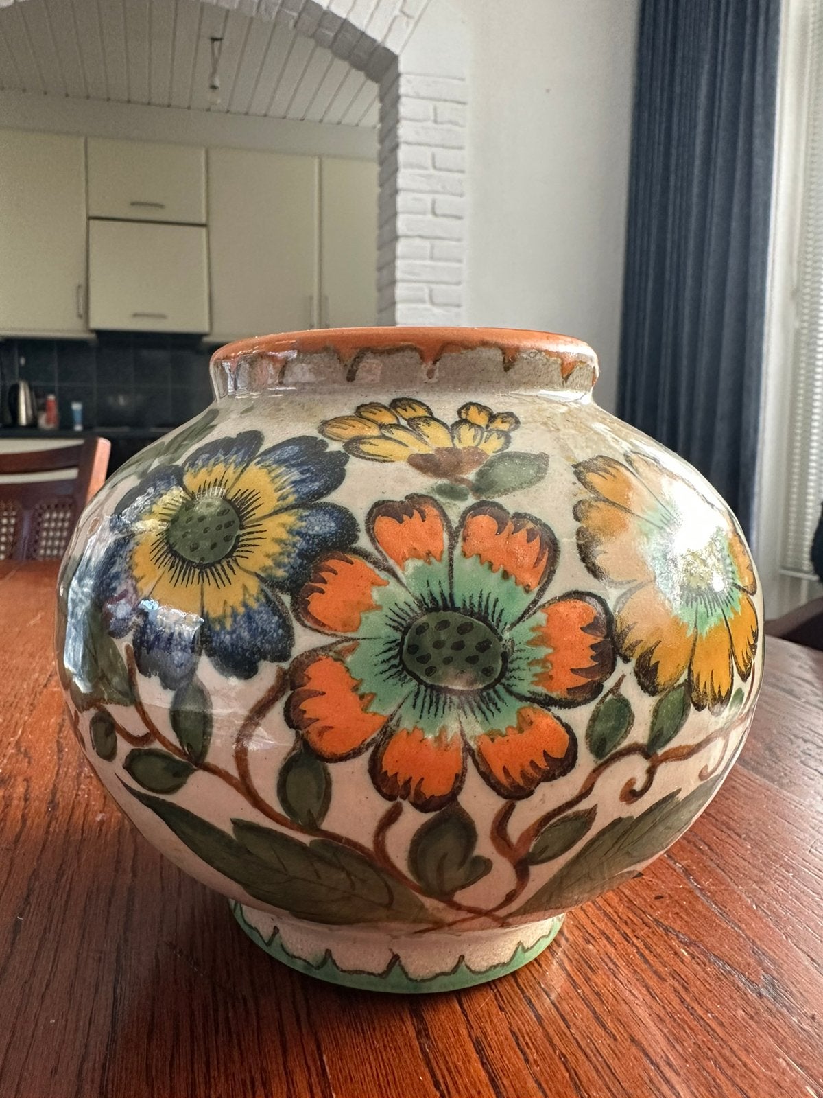 Mooi bolvaas met bloemen decor Gouda Holland Plateel, Ophalen of Verzenden