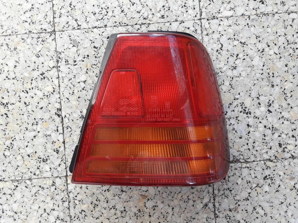 Suzuki Swift II sedan achterlicht rechts Suzuki 220-32251, Verzenden, Gebruikt