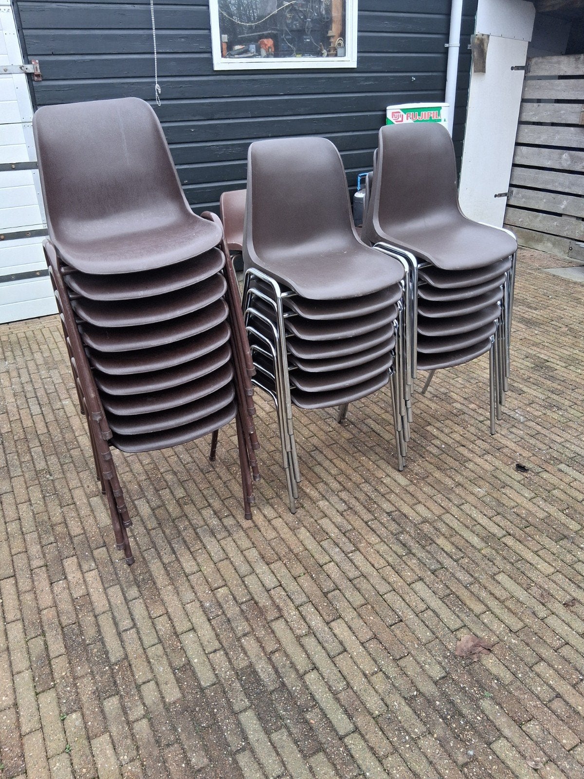 49 kantinestoelen prijs per stuk € 5, Huis en Inrichting, Stoelen, Ophalen of Verzenden, Bruin, Vijf, Zes of meer stoelen