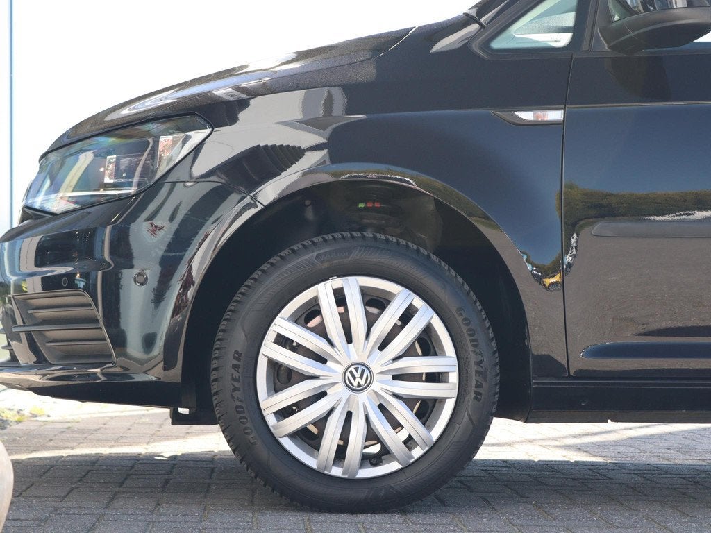 Volkswagen Caddy 1.4 TSI 125 pk DSG Trendline 5P | Trekhaak, Gebruikt, 4 cilinders, Zwart, 690 kg